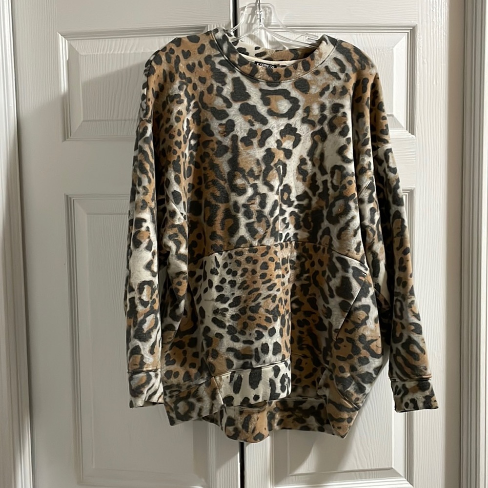 Express woman’s animal print sweatshirt, Medium